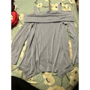 6 FOR $15 Moa moa small top